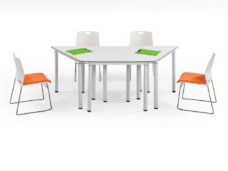 Marine Table and Chairs: Versatile and Durable Seating Solutions for Marine Environments